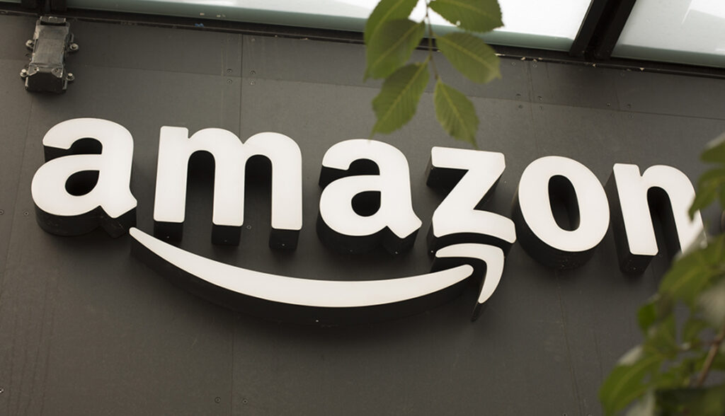 Top Reasons Why You Should Save the Amazon Phone Number in Your Contacts Today